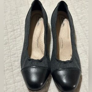 Clarks Black and Gray Shoes Womens 9